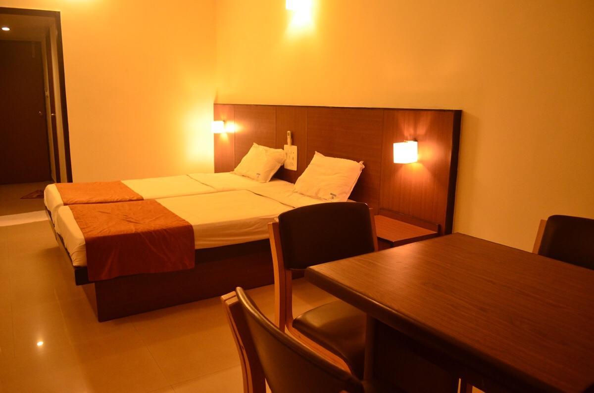 Century Executive Udupi Exterior foto