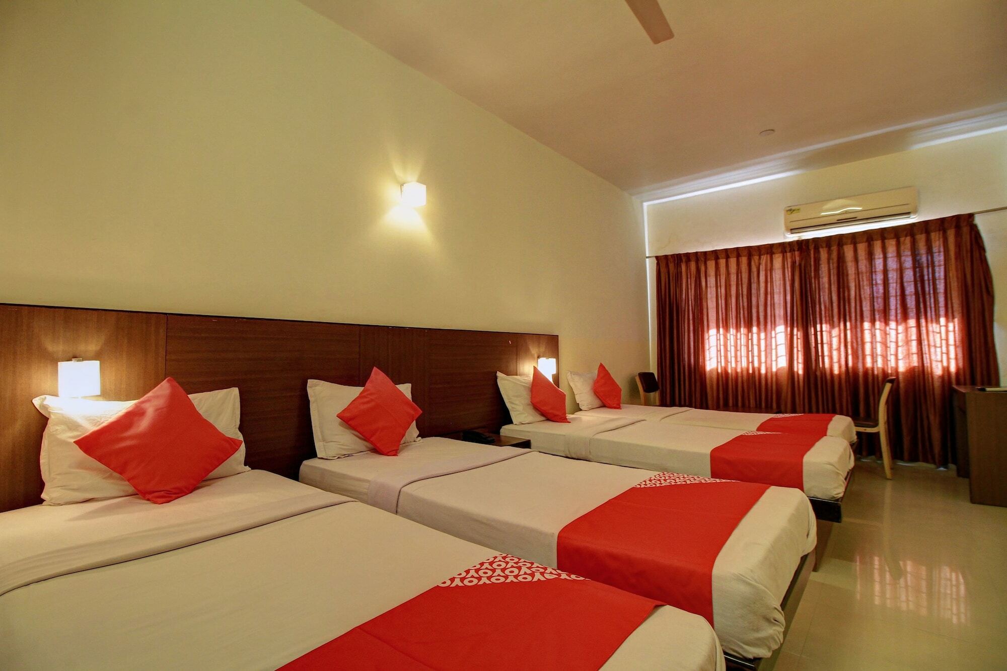 Century Executive Udupi Exterior foto